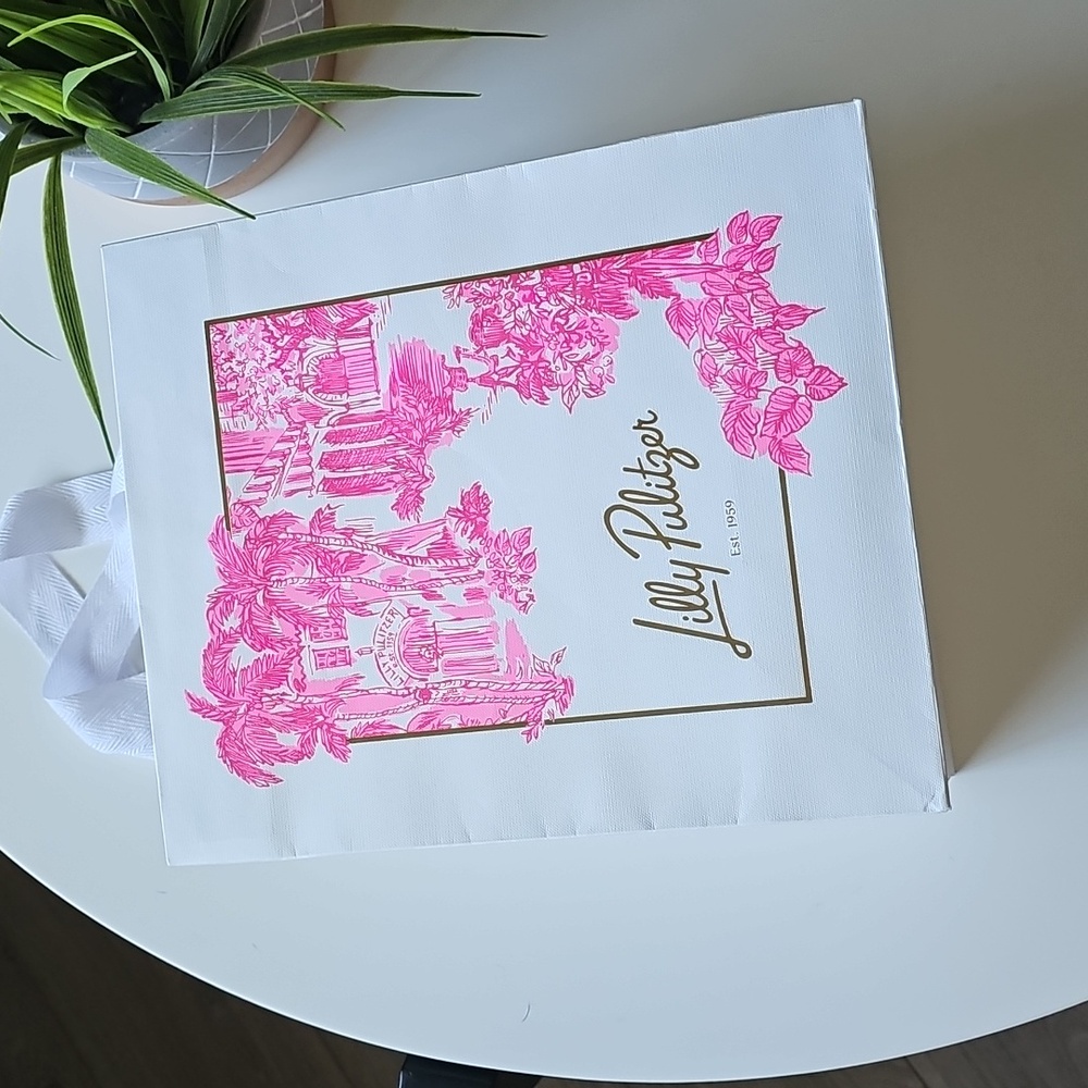 Lilly Pulitzer Pink and White Graphic Tote Gift Bag